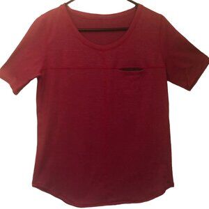 Lululemon t-shirt w/ breast pocket sz S